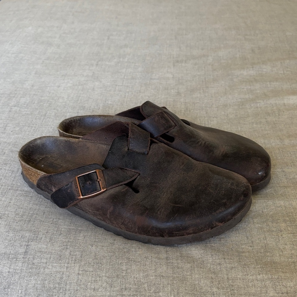 Birkenstock leather clogs